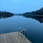 Nad Jeziorem Mazurskie Klimaty Chalé *