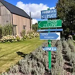 Nad Jeziorem Mazurskie Klimaty Chalé
